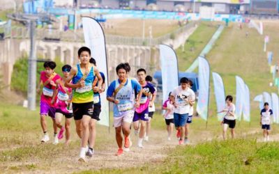 特设教师组，海淀区中小学生越野跑接力赛实现师生同台竞技