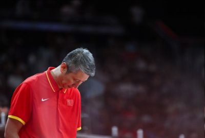 中国男篮不敌伊朗揪出最大责任人！运动战0分+7失误，辜负总局期待