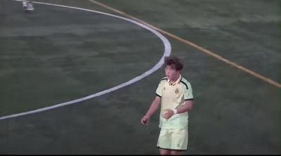 完美！17岁吕孟洋西班牙人首秀破门 董路激动爆粗 教练+队友祝贺