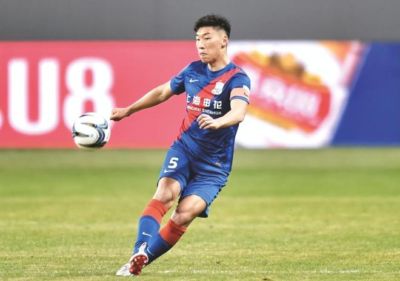 意外！朱辰杰踢U23国足与伊朗的比赛提前被换下后，给球迷带来喜讯