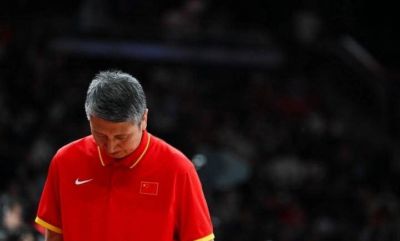 中国男篮遭遇连败，郭士强请辞成焦点
