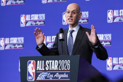 Windhorst：詹姆斯迟迟未定并非不满萧华施压 后者言论无任何影响