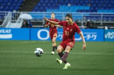 王妍雯戴帽！国家队生涯首次，亚运会3年首人，3场已入4球