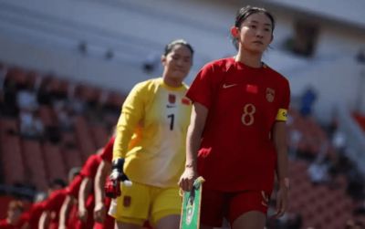 3-0！中国队踢疯了，造31年神迹，隔空对飙死敌，最大送分童子诞生