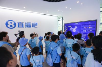 CBA小记者“探营” 亲历体育新闻诞生全过程