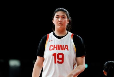亚运会女篮:中国四人上双69分狂胜印尼 张子宇22+5小组头名晋级