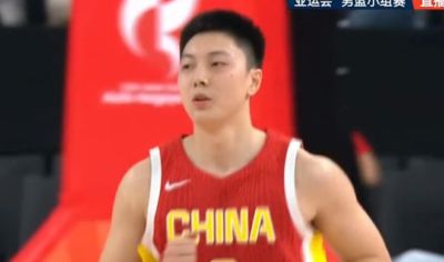 速递:中国男篮回国后将解散!郭士强去留引热议,姚明筹备新联赛
