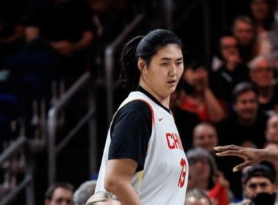 中国女篮69分大胜印尼，13分钟22分，张子宇果然是亚洲级别球星