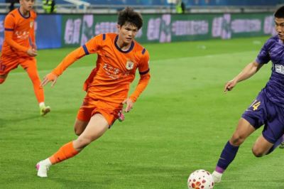 山东泰山青训多点开花！U15夺冠U17亚军U13力克嗨球少年拿第九，史松宸、陈泽仕、彭啸国青替补出战，足协教练员班在鲁能足校开班