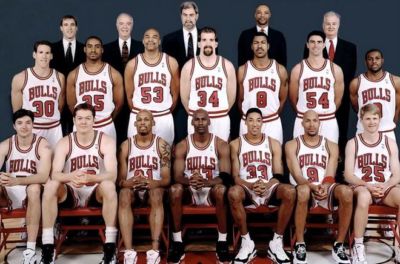 72胜公牛、15胜1负湖人、16胜1负勇士：谁才是NBA历史最强球队？