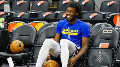 NBA内幕人士：尼克斯主帅选择怀斯曼，对这前勇士队中锋寄予厚望