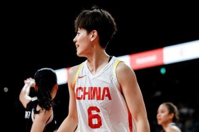 张子宇单节12分打崩印尼!中国女篮22-0攻击波碾压,亚洲赛场无解