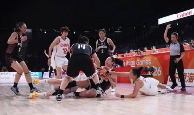 中国女篮豪取两连胜：印尼队完全被打服，中国队真正深度在替补席！