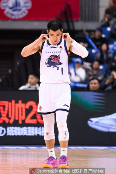 鲁媒:山东和高诗岩的新合同为期两年 与陶汉林的新合同为期一年