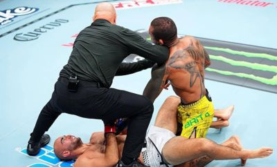一个滑步毁所有！UFC名将高扫失手，被无名小卒骑脸砸晕，太惨了