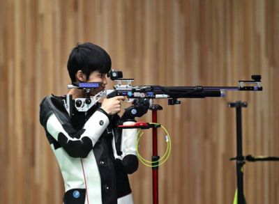 绝对的王！盛李豪成中国代表团首位“三金王” 3破世界纪录