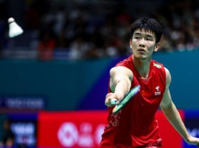 李诗沣1-2不敌全奕镇，国羽男团1-2暂时落后韩国