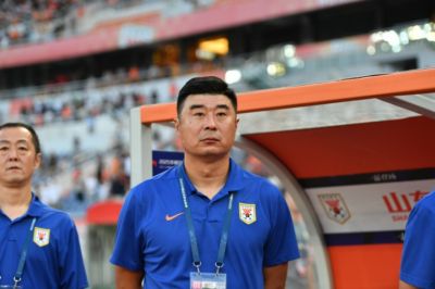 鲁媒:泰山队夏窗只补充郝富博一人 韩鹏参加学习班在间歇期