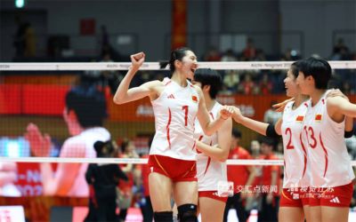 3比0横扫日本队第十次登顶亚运之巅：中国女排这枚金牌成色足