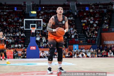 鲁媒：祝铭震和杨文学明天有望首秀 陶汉林与山东已完成续约