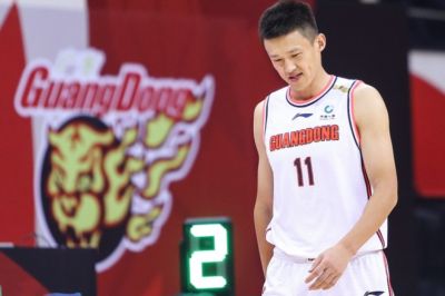 媒体人：杜锋和朱芳雨相继离队 周鹏有望回归出任广东男篮主教练