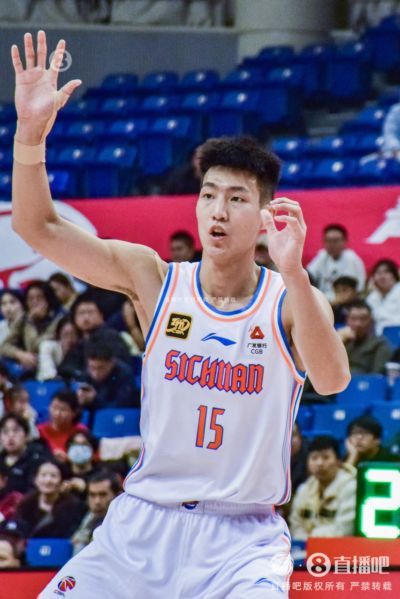 媒体人：四川男篮把李玮颢交易到了南京同曦 流程已经走完