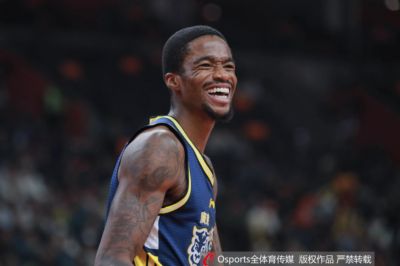媒体人:CBA外援优先续约权成多家竞争对象 本土球员流通更复杂