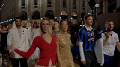 恰尔汗奥卢和帕瓦尔身穿国米球衣,亮相米兰时装周