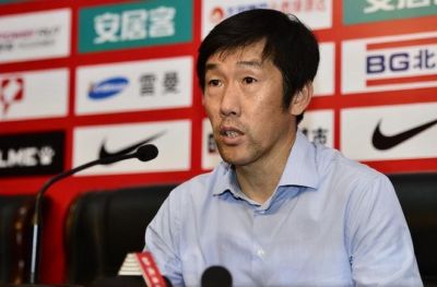 郑智将跻身本土名帅行列,带领青岛西海岸战绩不俗,值得期待