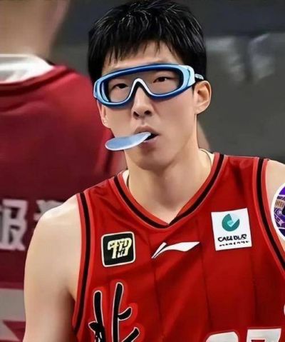 为何拒绝征召周琦？曝徐杰也被拒绝，名记：郭士强以没参加集训为由