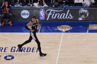 Windhorst：我预测文班将成为ESPN百大球星之首 他自己也这么认为