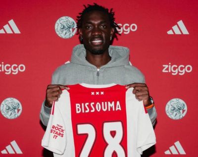 自由市场捡漏：热刺弃将签阿贾克斯，拜仁锁人到2029