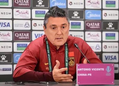 U23国足刚晋级亚运会八强战，就收到一个坏消息，王钰栋直接被停赛