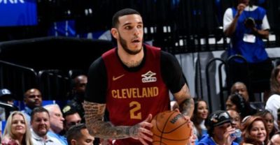 朗佐-鲍尔辟谣退役传闻：我还在等待NBA球队打来电话