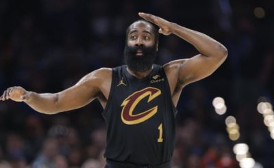 盘点NBA总薪资超5亿的8位球员，哈登垫底，小卡力压库里排第三