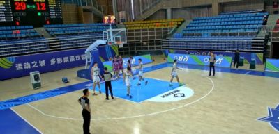 114-73狂胜清华附中41分！广东宏远青年军斩获2连胜，锁定8强，唐浩乔20+