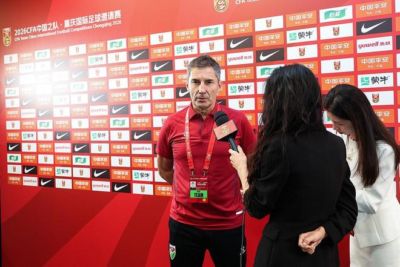 马尔代夫主帅：相信中国队有机会进世界杯，年轻球员前景远大