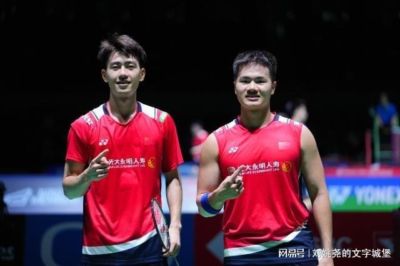 2-1！男双世界冠军拒绝3连败：男团首胜到手，国羽2-0领先印尼冲冠，李诗沣接场！