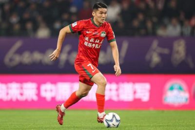钟义浩、杨明洋、李扬将上演国足首秀，均为29岁及以上球员