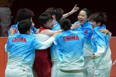 聚焦亚运｜她们不认输！国羽女团3比0完胜日本 时隔12年重回亚洲之巅！