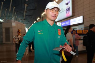 邵佳一真大胆，9年绝对主力被拿下，助国足3-0大胜，球迷：这人早该换了