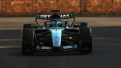 F1阿塞拜疆站：拉塞尔二练再夺榜首，领先优势继续扩大
