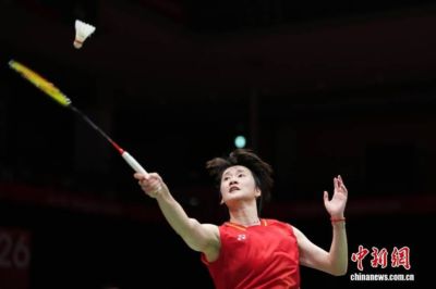 (爱知·名古屋亚运会)中国队3比0胜泰国队 晋级羽毛球女团四强