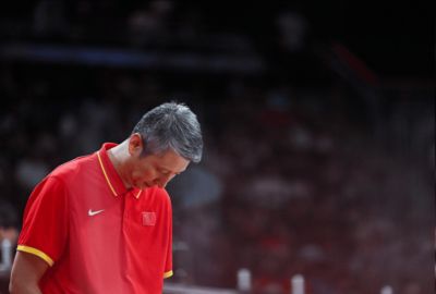 中国男篮不敌伊朗揪出最大责任人!运动战0分+7失误,辜负总局期待