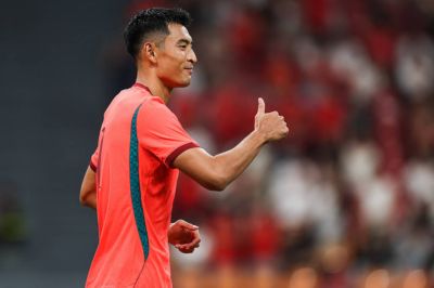 热身赛-王子铭13分钟戴帽赵松源创历史 国足3-0完胜马尔代夫