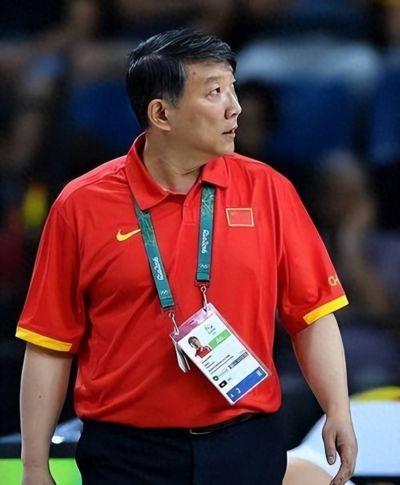杨力维也没想到，被她当众炮轰的宫鲁鸣，如今带队在日本闪闪发光