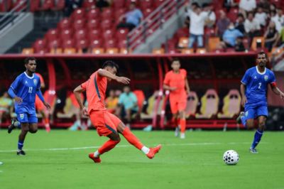 成都蓉城六将首发，王子铭帽子戏法！国足3:0马尔代夫喜迎开门红