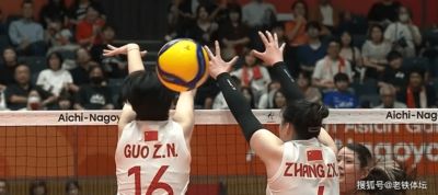 中国女排3-0夺冠后，亚运金牌榜最新排名：中国第1，韩国紧追日本