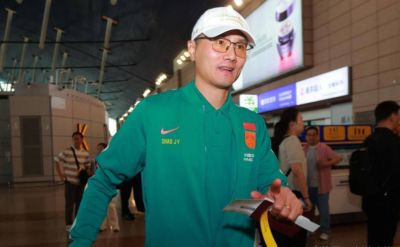 邵佳一敢作敢为，9年主力被替换，国足3-0大胜引热议