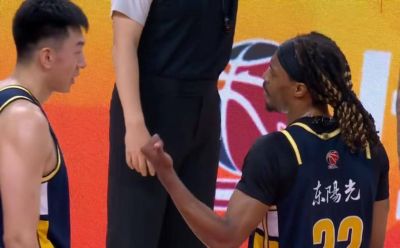 终于等到了!NBA冠军中锋正式表态,加盟广东队成首选?